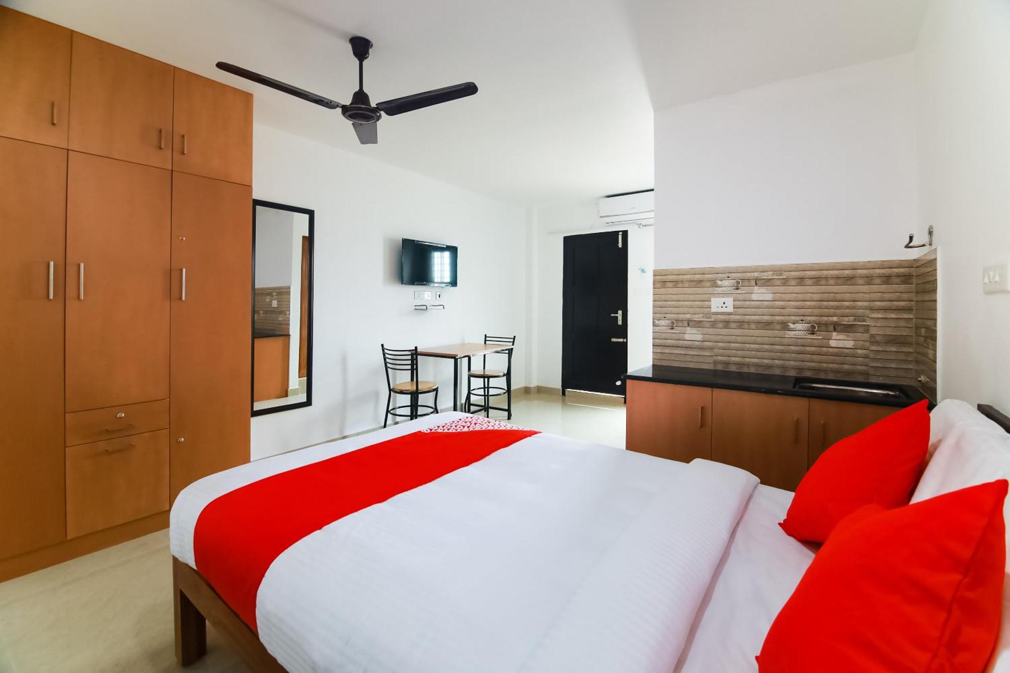 Modern Rooms Mundakayam ภายนอก รูปภาพ